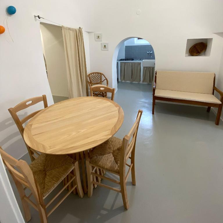 Trullo Le radici del Pino - Casa con 2 Camere da Letto - 10