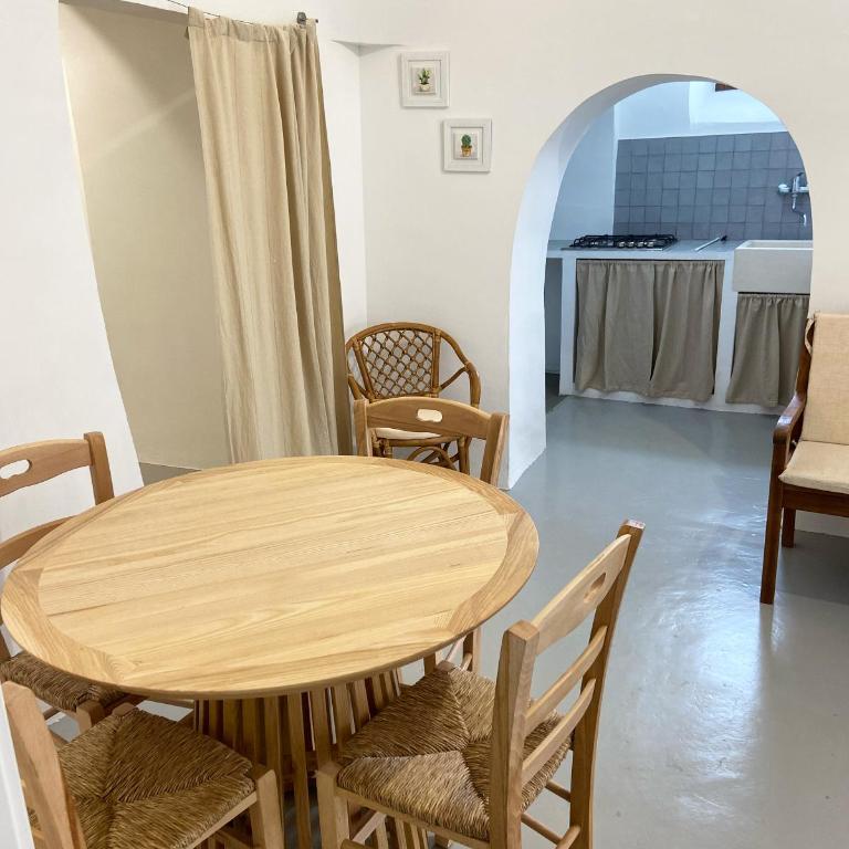 Trullo Le radici del Pino - Casa con 2 Camere da Letto - 9