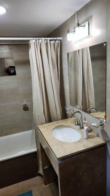 Luminoso departamento en la 5ta Sección - Apartamento de 1 dormitorio - 11