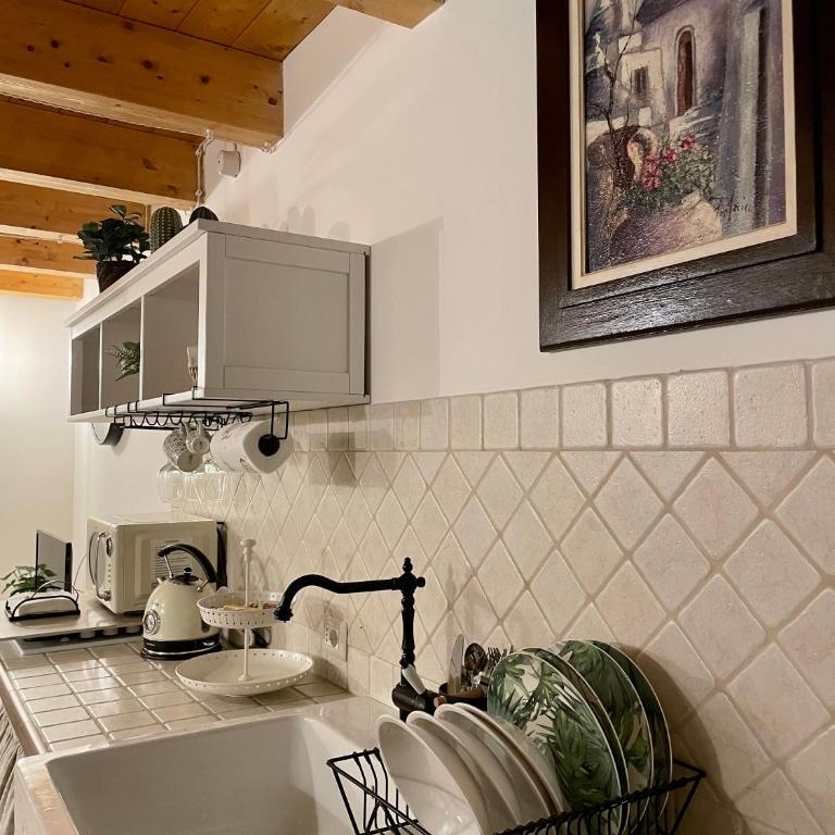 A Casa Di Dora - Appartamento con 1 Camera da Letto - 8