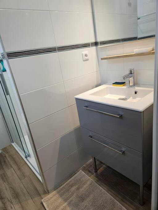 Chez Louise, Appartement T3 à deux pas du centre - Apartamento de 2 dormitorios - 14