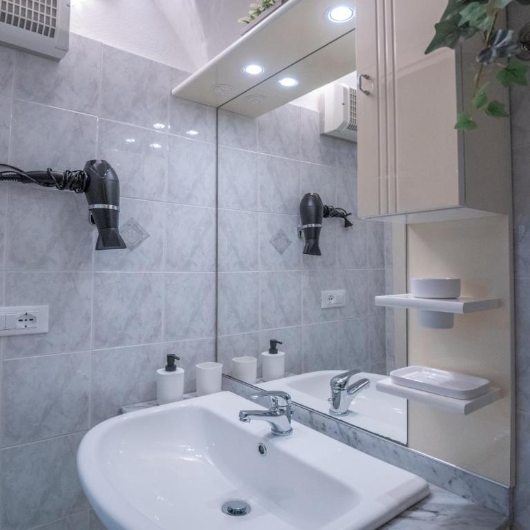 CASA IRYNA - Appartamento con 1 Camera da Letto - 22