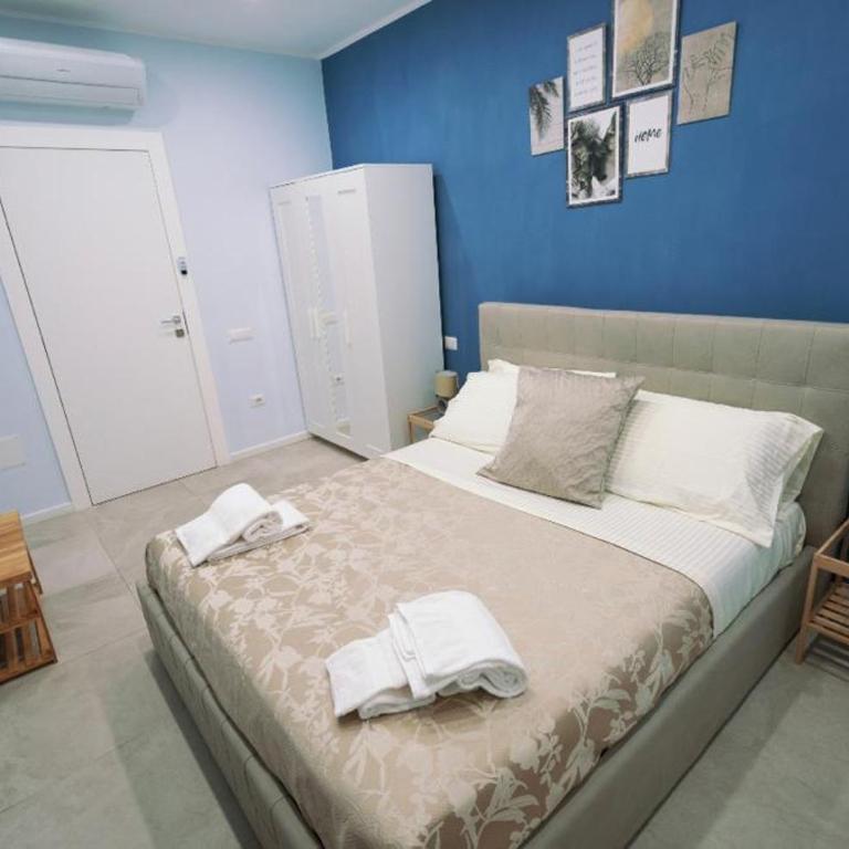 Via Cino Cagliari - Camera Matrimoniale con Bagno Privato - 16