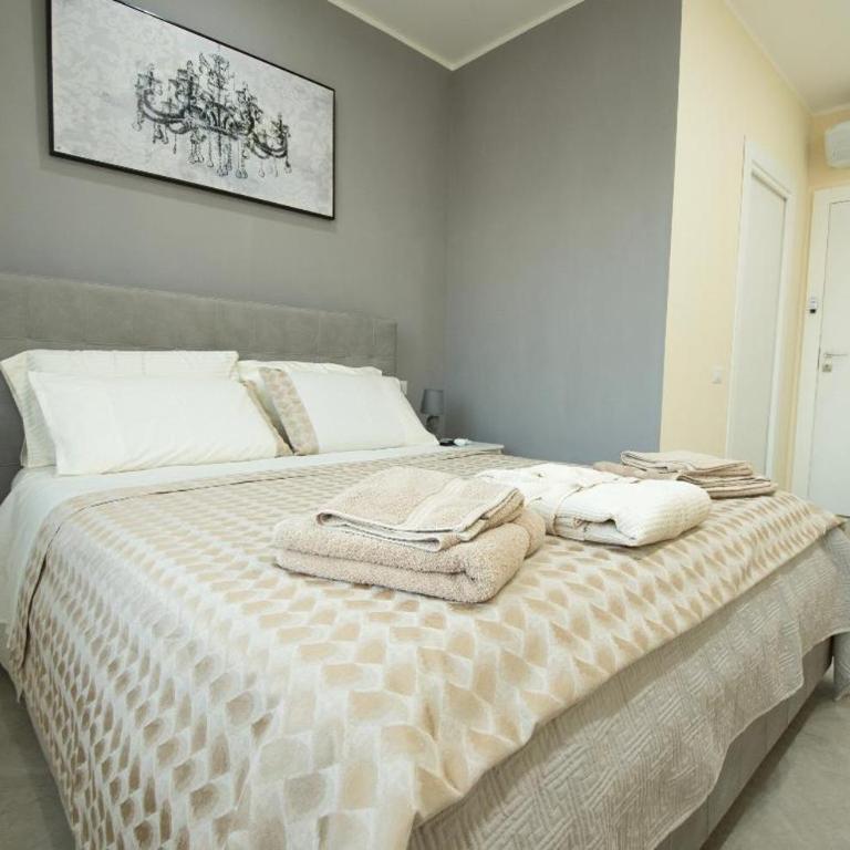 Via Cino Cagliari - Camera Matrimoniale con Bagno Privato - 21