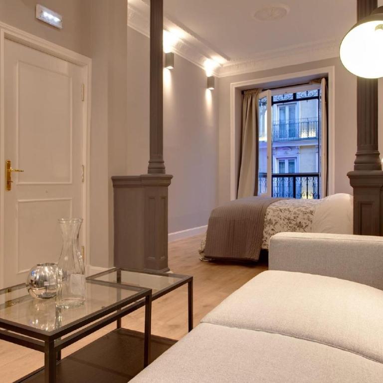 SUITES YOU Platinum - Studio Apartment with Balcony (3-4 Adults) - 3