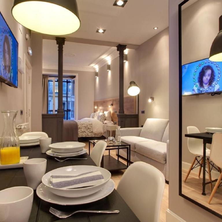 SUITES YOU Platinum - Studio Apartment with Balcony (3-4 Adults) - 2