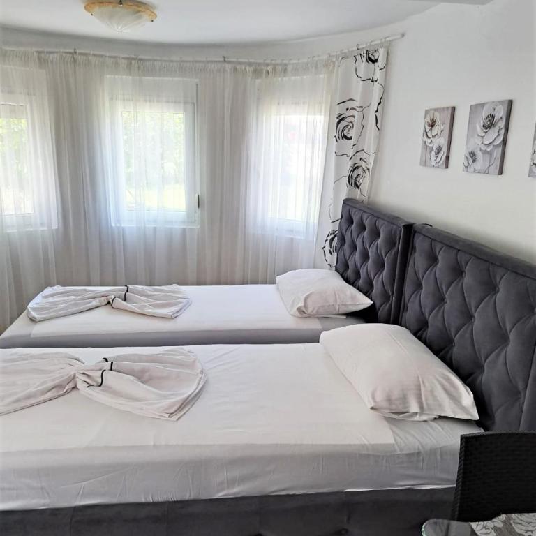 Montenegro Smile - One-Bedroom Apartment with Garden View - 10