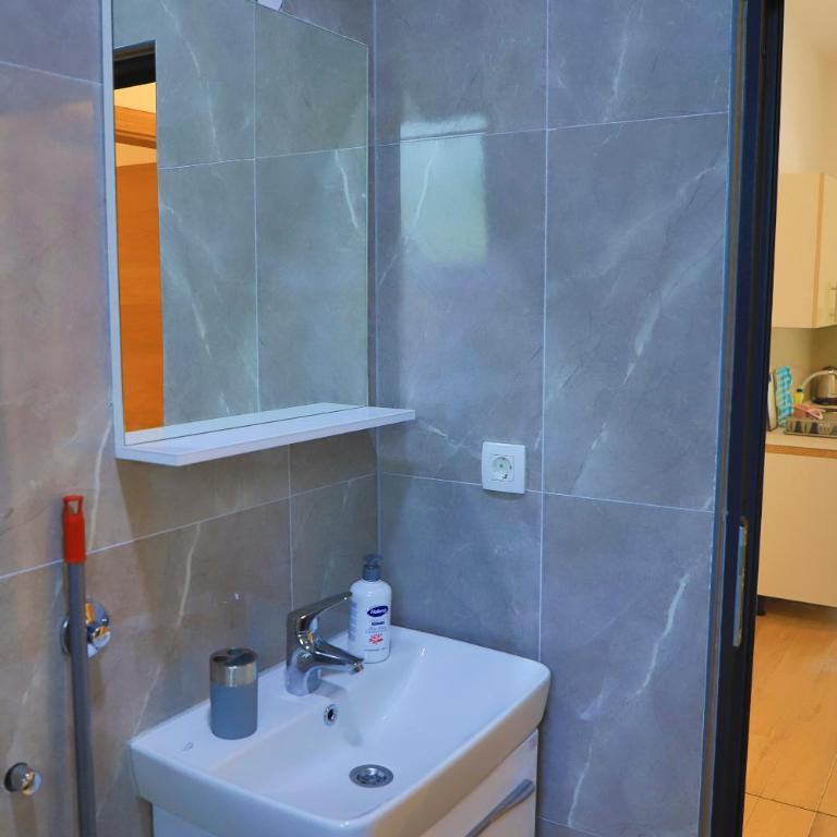 Holiday Homes Pozitiva - One-Bedroom House - 12