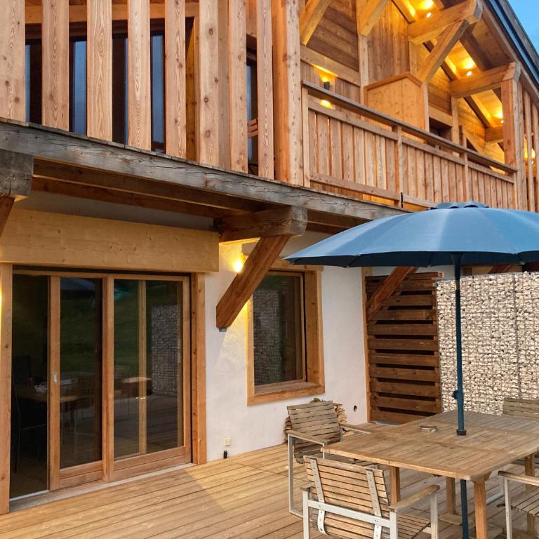 Superbe Chalet Mitoyen à Megève 7 pers Près des Pistes - Chalet 3 Chambres - 24