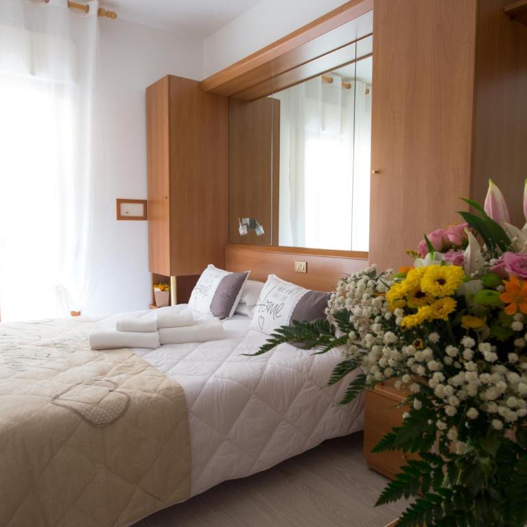 Hotel Germania - Double Room - 3