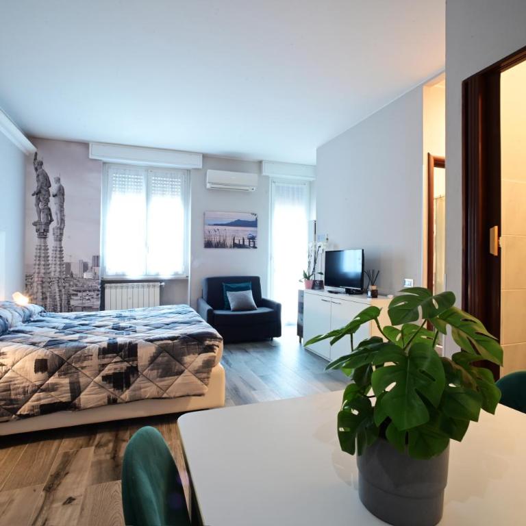 Holiday Homes Aparthotel Milano - Apartment with Balcony - 1