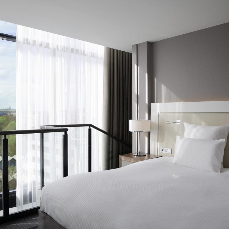Pullman Paris Centre - Bercy - Suite Lit King-Size en Duplex avec Vue Panoramique - 6