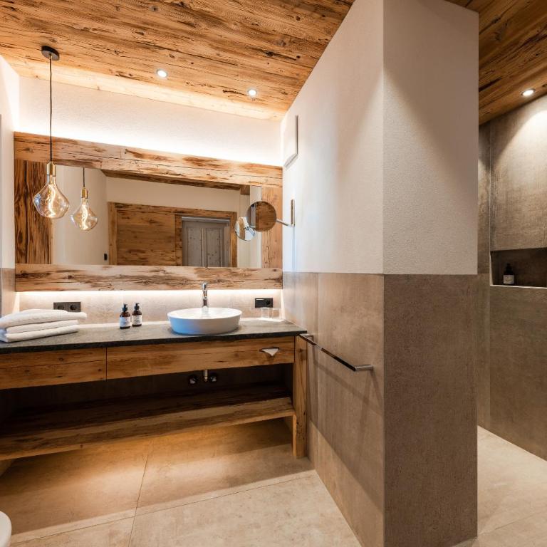 Hotel Kassian - Habitación Doble Deluxe con balcón - 4