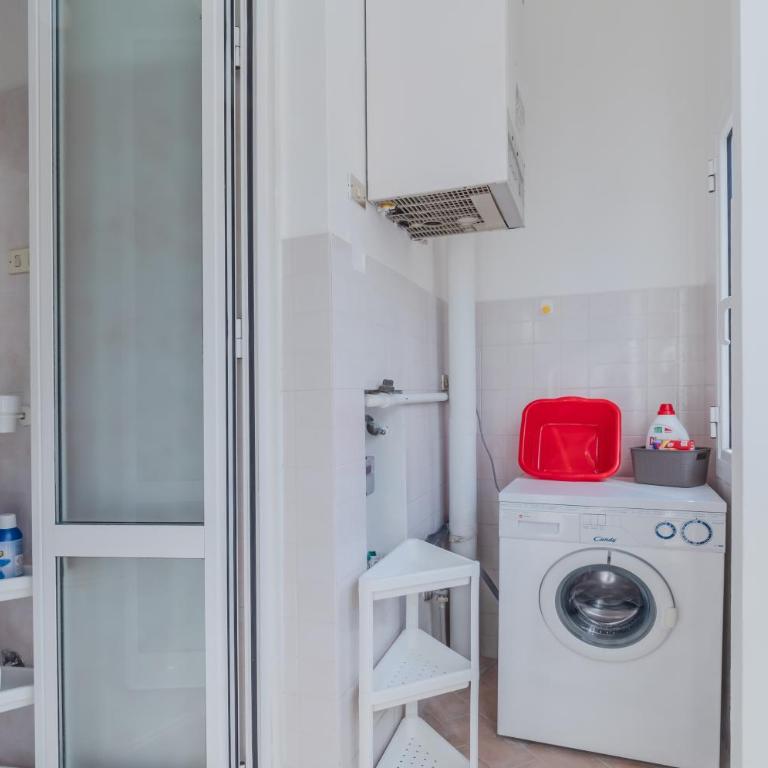 GuestHost - Porto Mirabello & Central Station Comfy Apt x5! - Two-Bedroom Apartment - 12