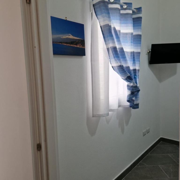 giuchi home casa vacanze - Casa con 2 Camere da Letto - 4