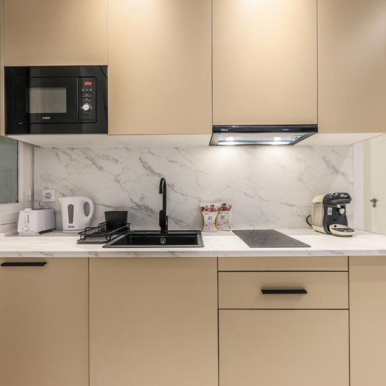 Apartamento Embajadores XVIII - Deluxe Apartment - 4