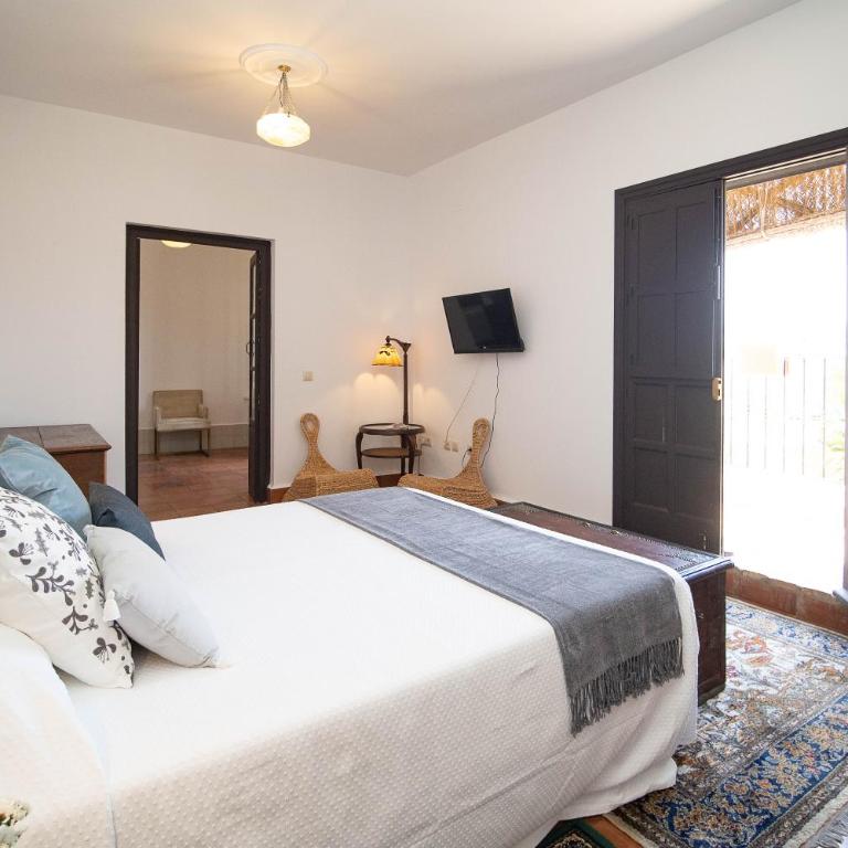 La Casa 1832 Boutique - Habitación Doble Deluxe con vistas al castillo - 2