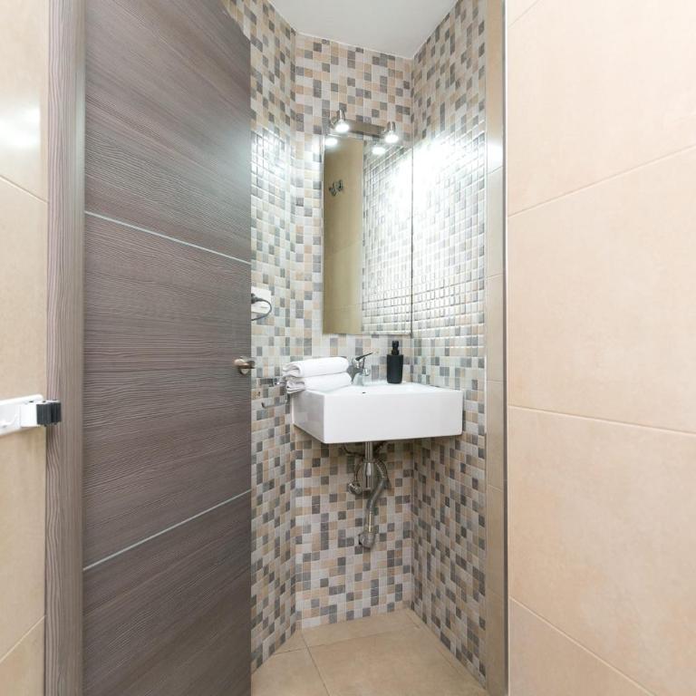 Navitour Santa Ana - One-Bedroom Apartment - 1