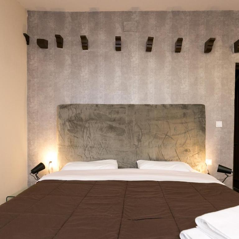 Navitour Santa Ana - Three-Bedroom Apartment - 4