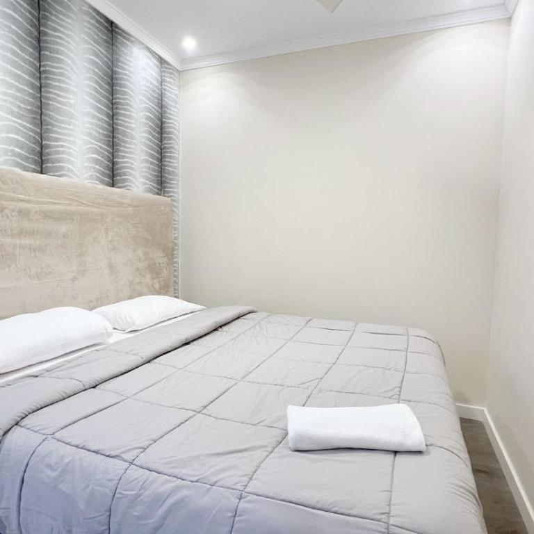 Navitour Santa Ana - One-Bedroom Apartment - 9