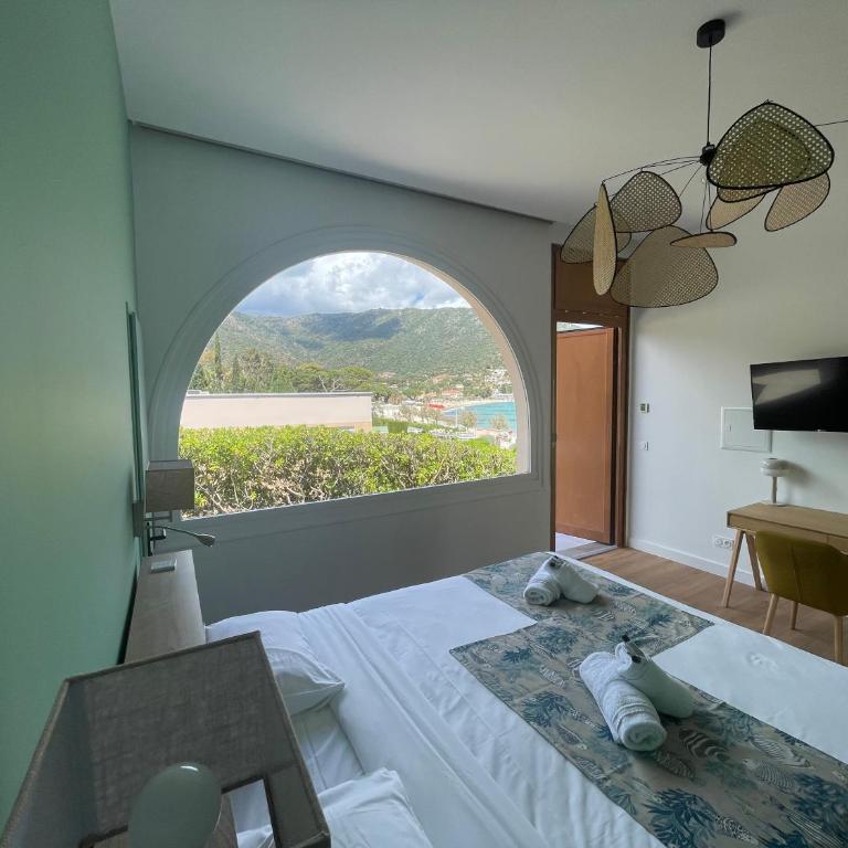 Hôtel Astria - Chambre Double Deluxe - Vue sur Mer - 3