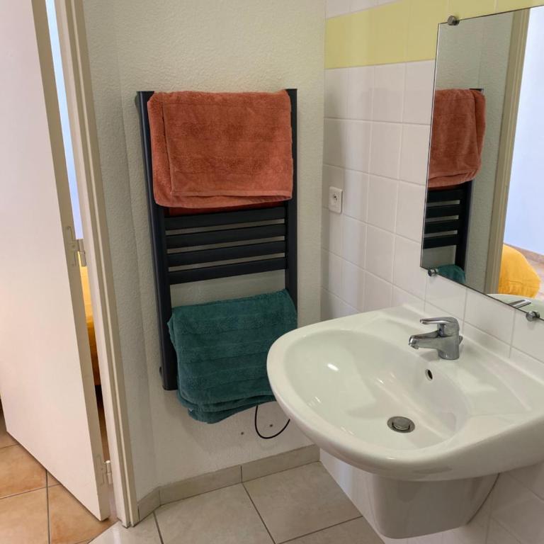 Appartement familial centre et plage - Apartment mit 1 Schlafzimmer - 8