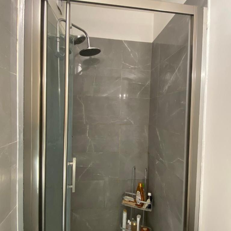 Appartement ensoleillé, central et tout équipé avec vue Tour Eiffel et Panthéon - Appartement 1 Chambre - 2