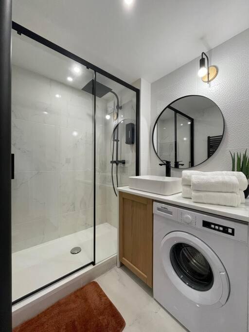 Magnifique Studio Calais Plage - Chambre Deluxe (2 Adultes + 1 Enfant) - 8