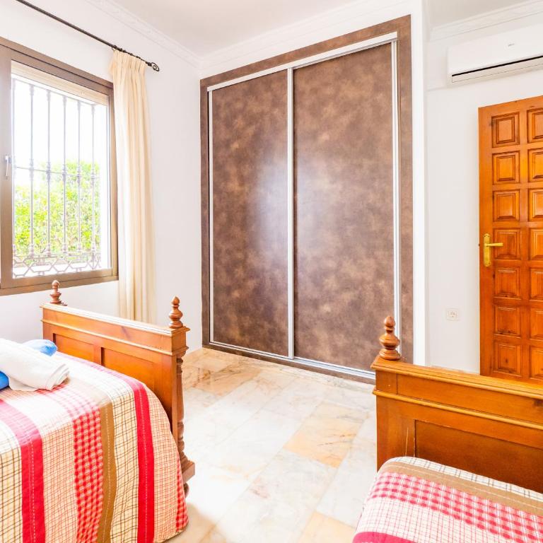 Cubo's Villa Esmeralda - Three-Bedroom Villa - 51