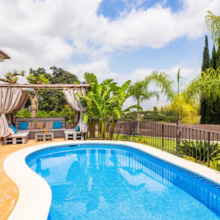 Cubo's Villa Esmeralda - Three-Bedroom Villa - 13