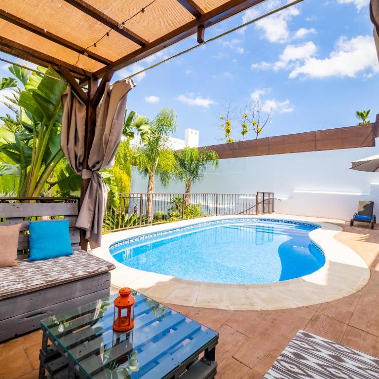 Cubo's Villa Esmeralda - Three-Bedroom Villa - 4