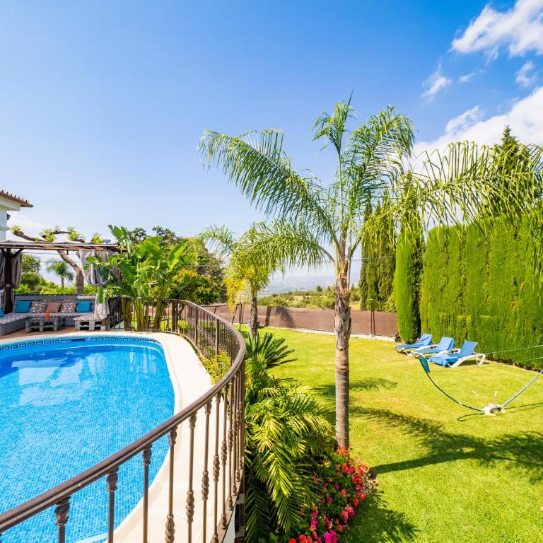Cubo's Villa Esmeralda - Three-Bedroom Villa - 14