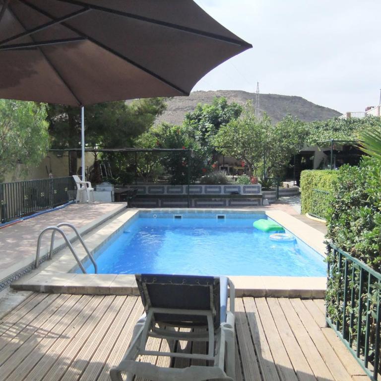 Chalet La Serreta - Four-Bedroom House - 8