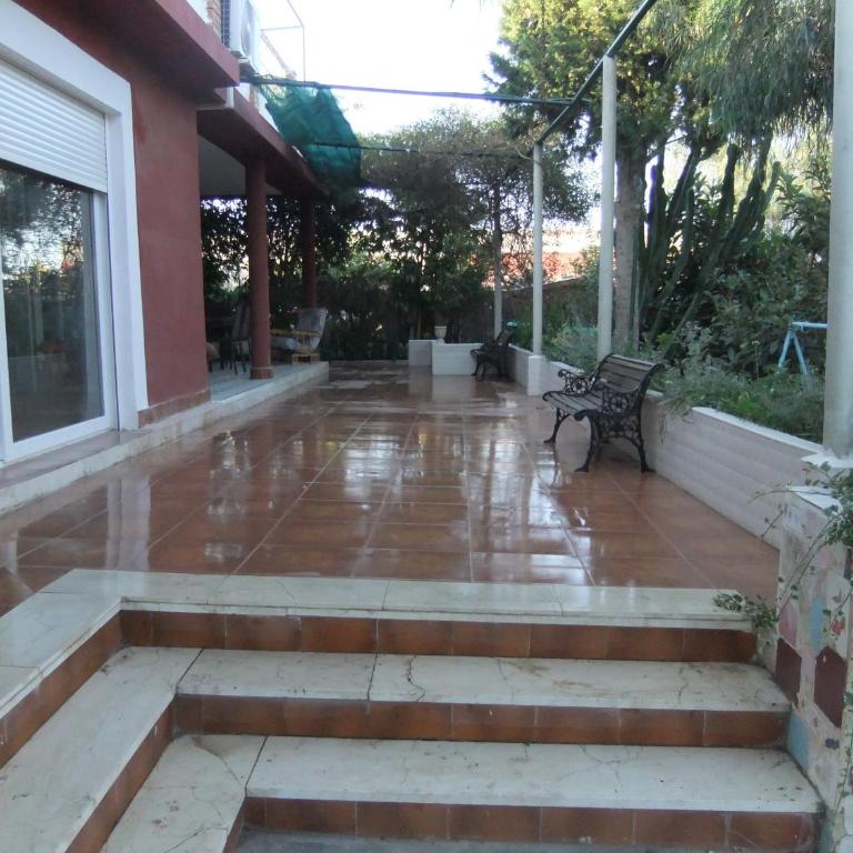 Chalet La Serreta - Four-Bedroom House - 11