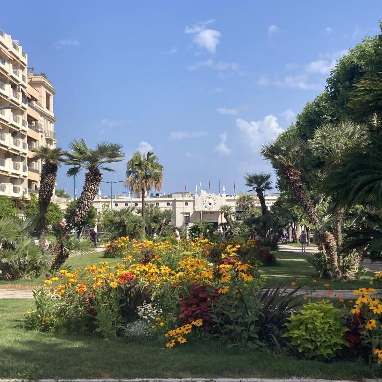 Queen Riviera : climatisation, parking, terrasse - Appartement avec Douche - 36