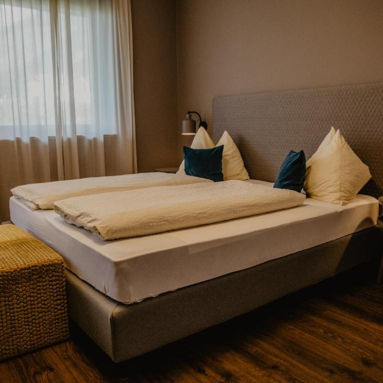 Feldgärtenhof - Doppel-/Zweibettzimmer mit Balkon und Bergblick - 13