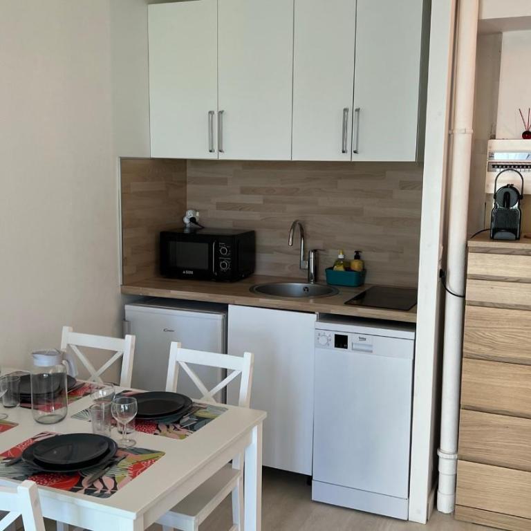 Appartement 2 pièces en rez-de-chaussée dans résidence avec accès direct à la plage - Apartment mit 1 Schlafzimmer - 13