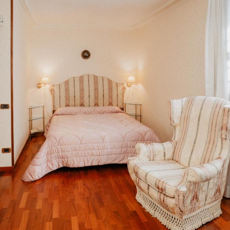Villa Luigi XVI - Suite with Terrace - 1