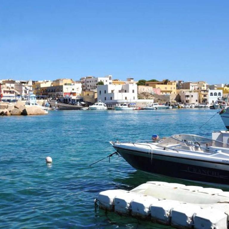 Attico sul Porto Vecchio - Lampedusa - Casa con 3 Camere da Letto - 35
