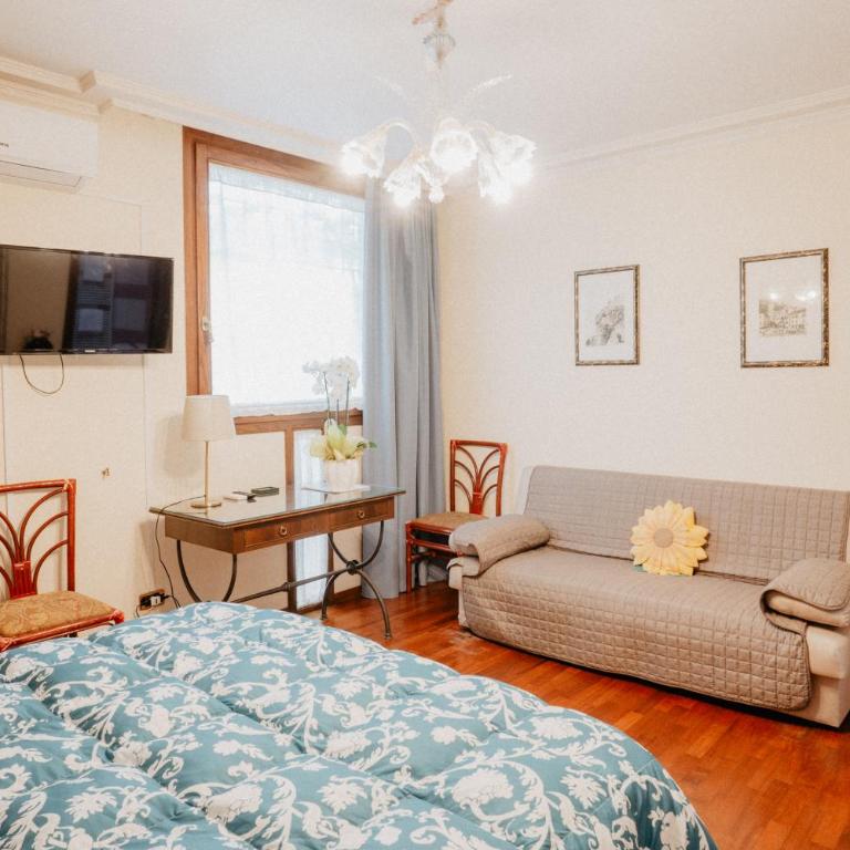 Villa Luigi XVI - Twin Room with Private Bathroom - 3