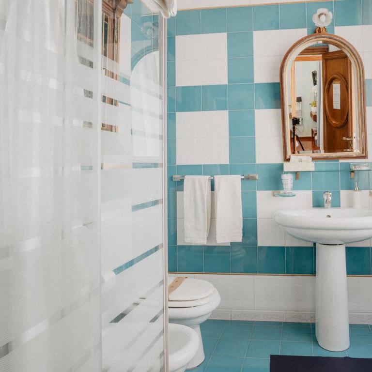 Villa Luigi XVI - Twin Room with Private Bathroom - 14