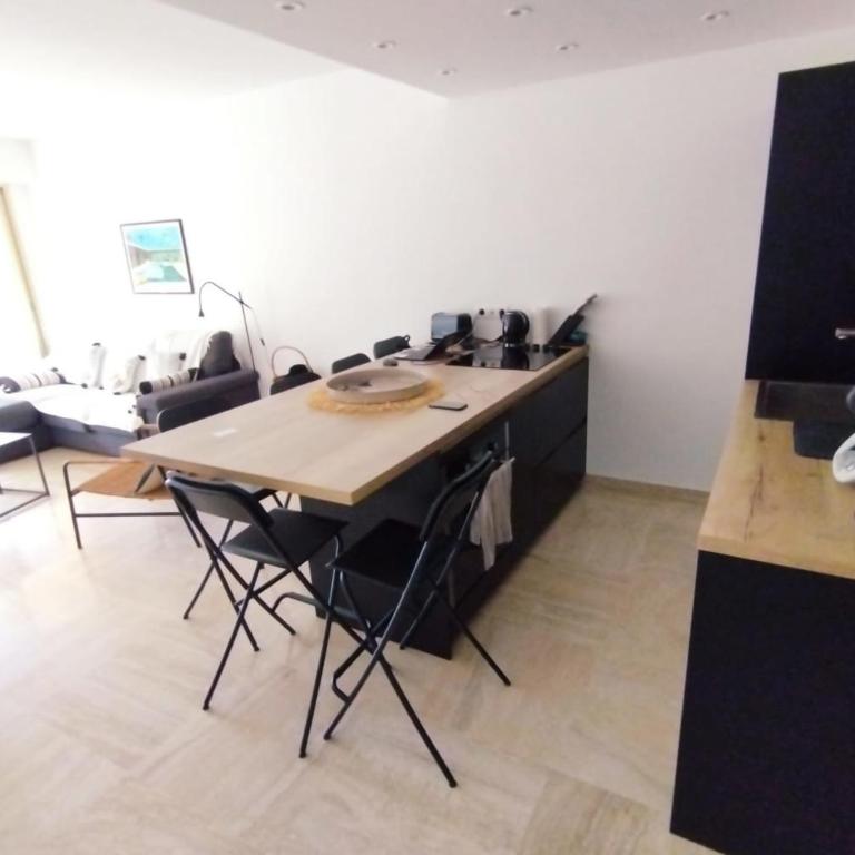 WE CANNES ! Exceptional 4 rooms apartment Cannes Center swimming pool - Appartement - 2