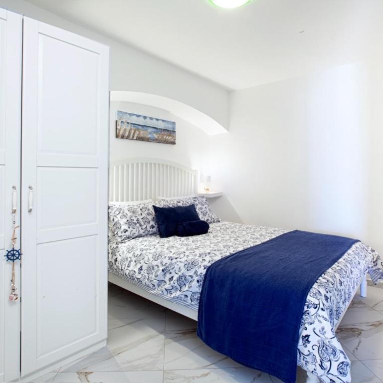 Casa Vacanza Verde Smeraldo- (San Montano) - Appartamento con 2 Camere da Letto - 1
