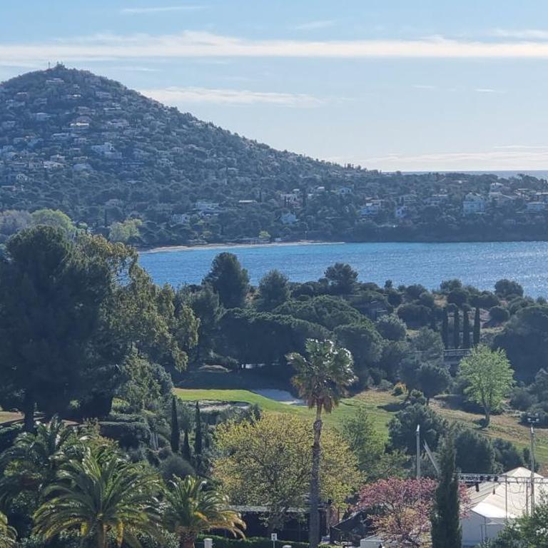 Agay Cap Esterel Village Allée Fleurs - F2 Clim vue golf et mer - Grande terrasse plein sud - Appartement 1 Chambre - 20