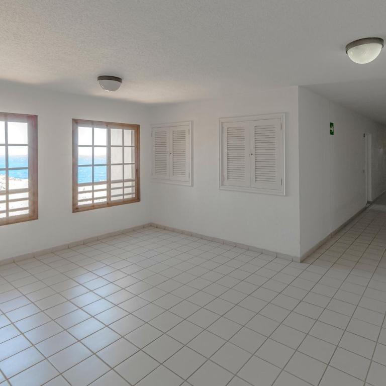 Atlantic 1 One bedroom apartment with ocean view and pool - Apartamento con balcón - 26