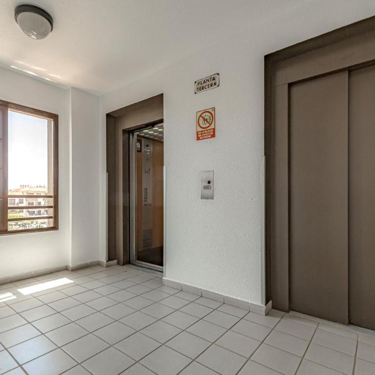 Atlantic 1 One bedroom apartment with ocean view and pool - Apartamento con balcón - 28