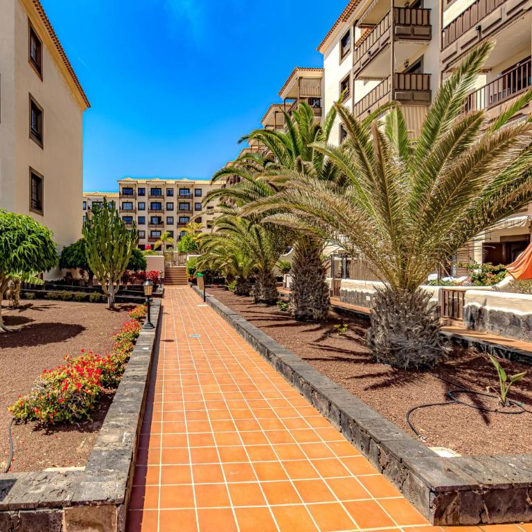 Atlantic 1 One bedroom apartment with ocean view and pool - Apartamento con balcón - 54
