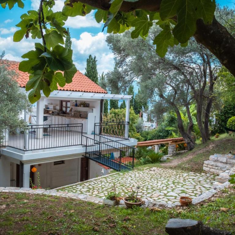 Zazenda House - Two-Bedroom Apartment - 8