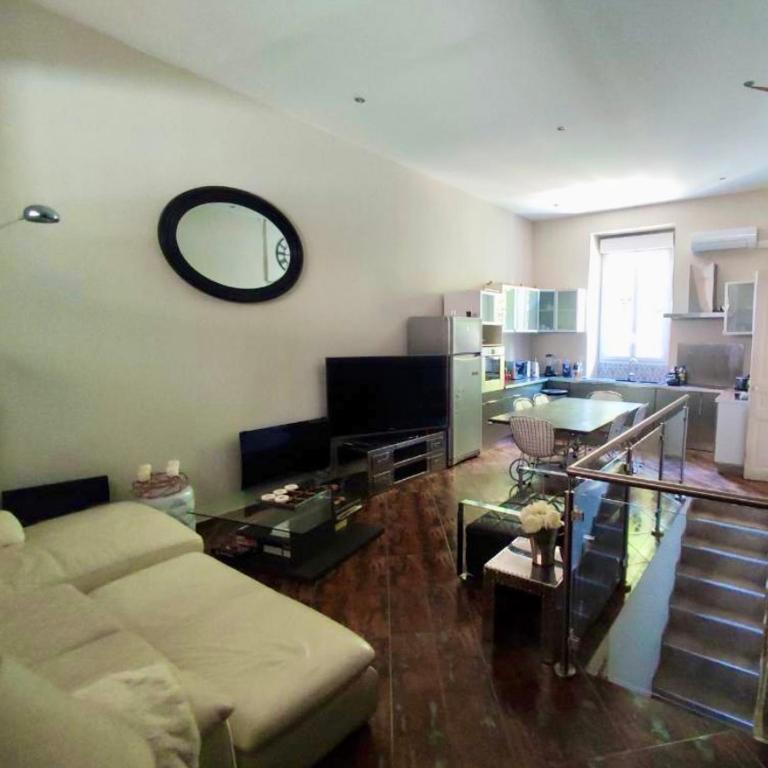 CANNES t4 bourgeois 790M de la plage, Palais et Croisette - Appartement 3 Chambres - 5