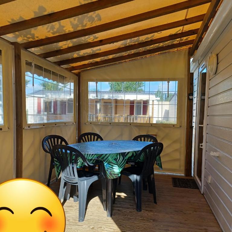 Le Cosy, mobil-home 4-6 personnes au camping les Sables du Midi à Valras-Plage - Casa Mobile - 3